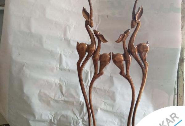 مجسمه های چوبی