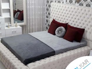 تخت چستر فیلد