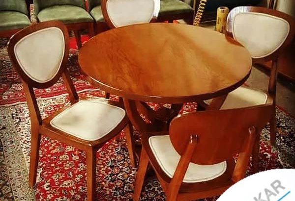 میز وصندلی